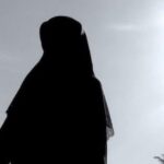 As-Sufur (Membuka Wajah) dan Hijab